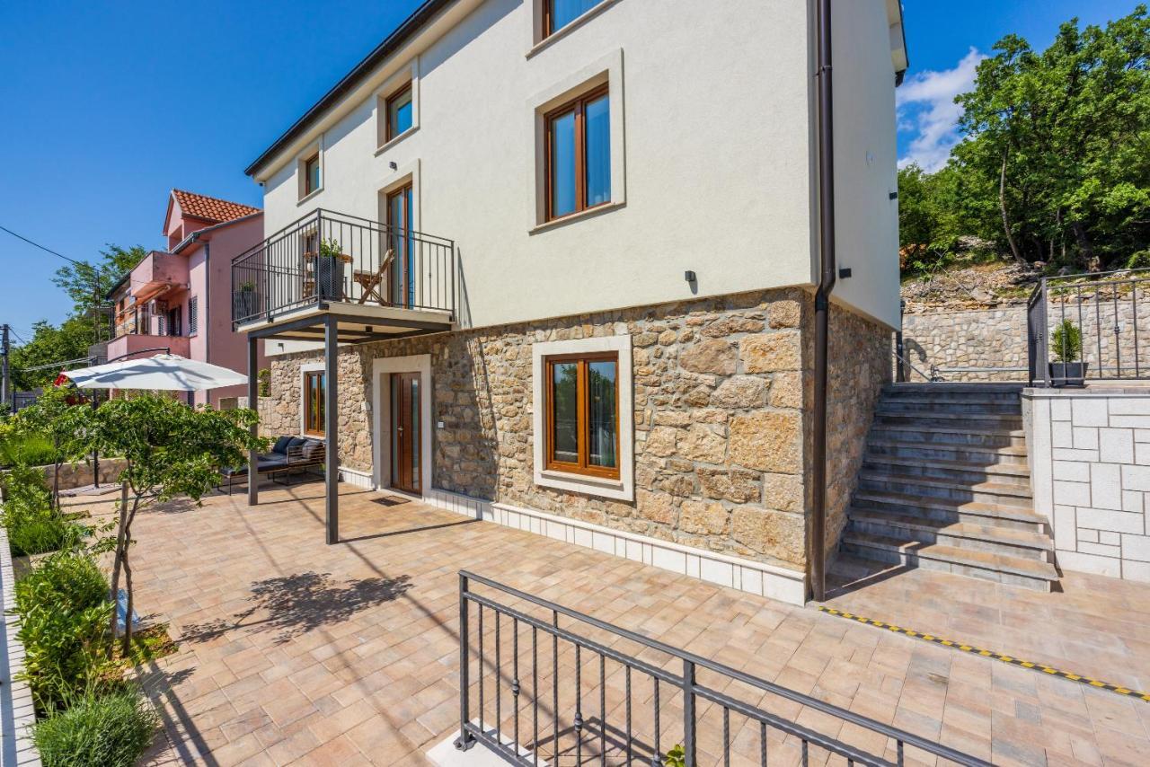 Villa Antani With Heated Pool, Sauna & Jacuzzi Crikvenica Exteriér fotografie